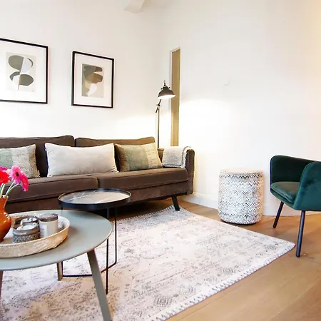 Sonnenberg Canal View Amsterdam