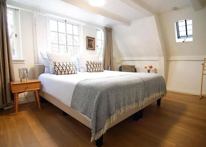 Sonnenberg Canal View