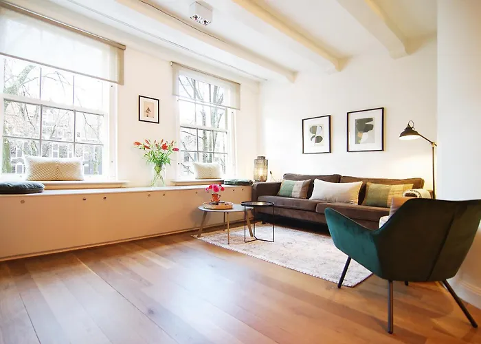 Sonnenberg Canal View 4*