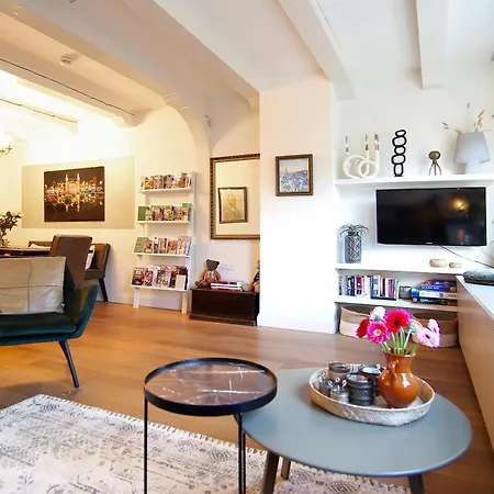 Gasthuis Sonnenberg Canal View