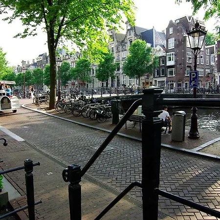 Gasthuis Sonnenberg Canal View 4*