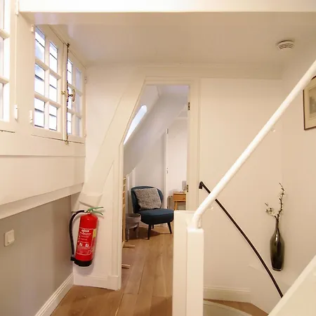 게스트하우스 Sonnenberg Canal View 4*